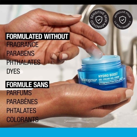 Image montrant une main qui tient le pot de gel-crème sans parfum NEUTROGENA® Hydro Boost et une autre main avec le produit sur le bout du doigt.